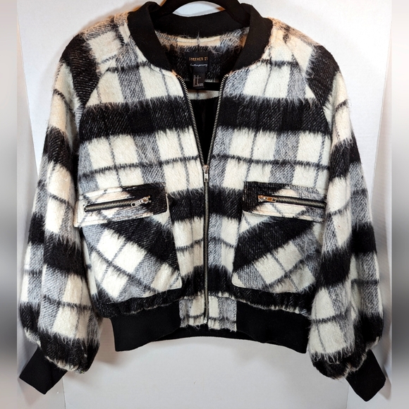 Forever 21 black&white plaid bomber type jacket - Picture 1 of 8